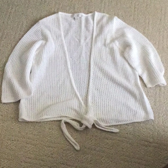 CJBanks white shrug - Picture 1 of 2